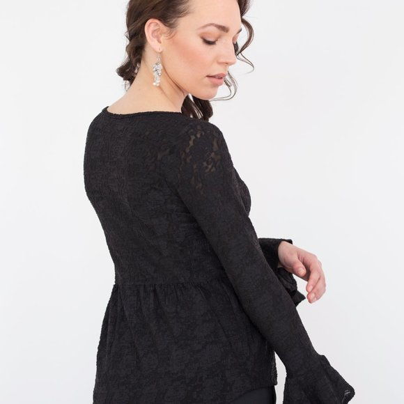 Black top long flared sleeves lace fabric - Picture 2 of 3